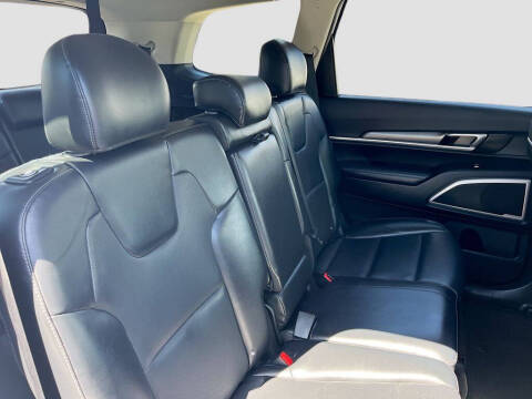 2022 Kia Telluride LX