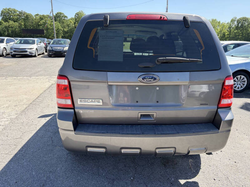 2011 Ford Escape XLS