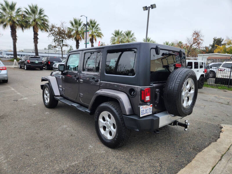 2014 Jeep Wrangler Unlimited Sahara