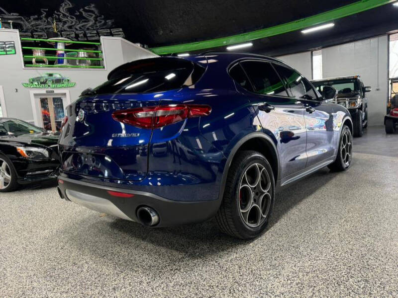 2018 Alfa Romeo Stelvio Sport