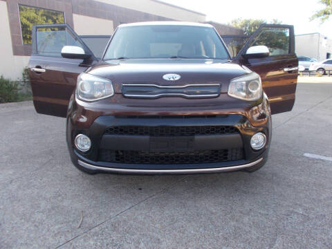 2017 Kia Soul +