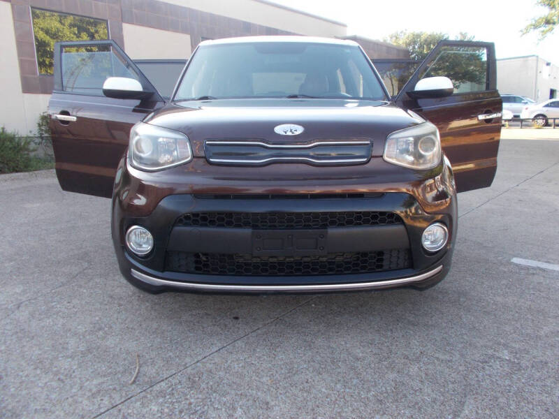 2017 Kia Soul +