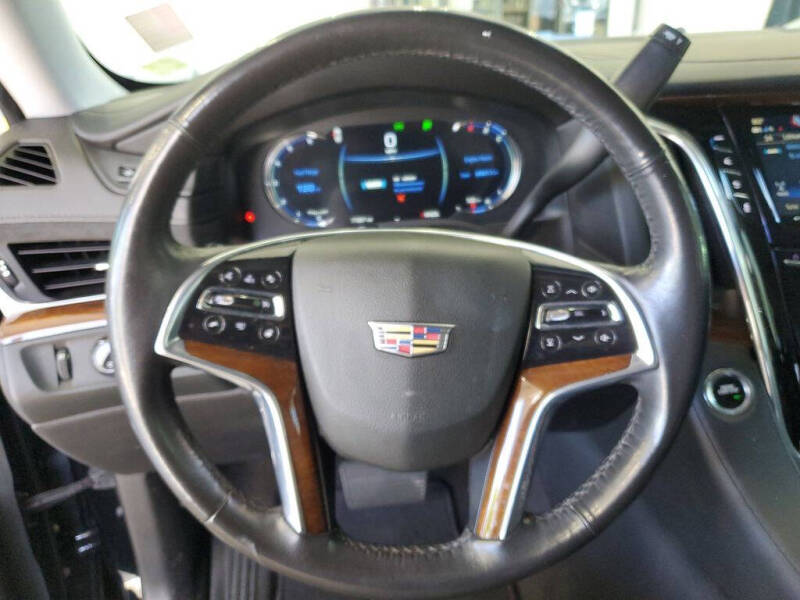 2019 Cadillac Escalade Luxury