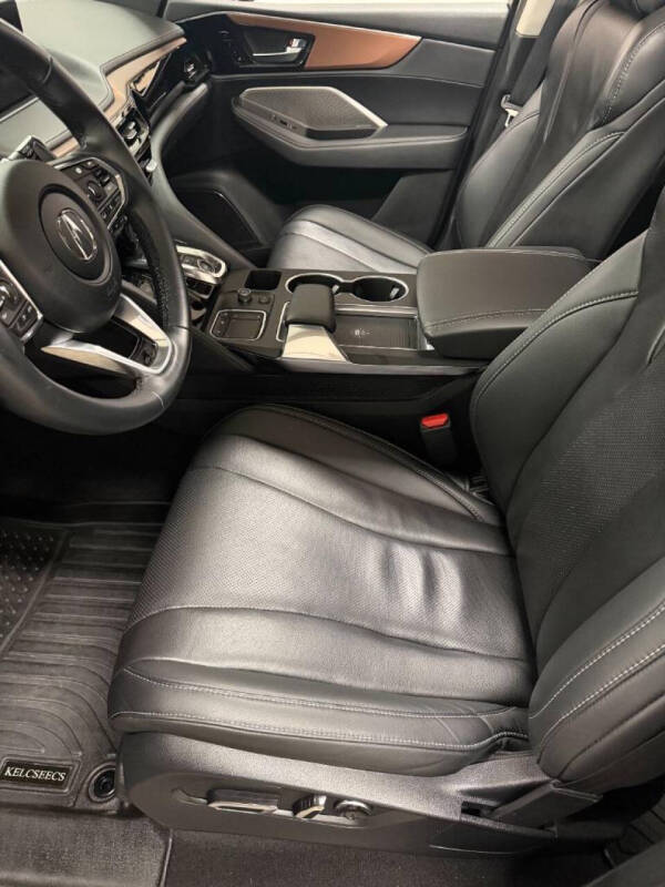 2022 Acura MDX w/Tech