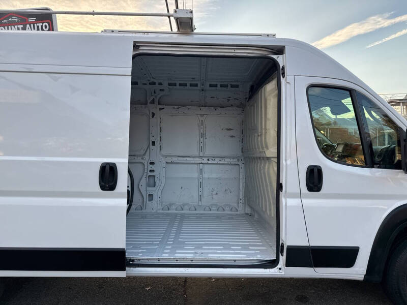 2022 RAM ProMaster Cargo Van Base photo 19