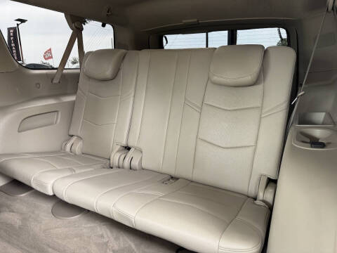 2018 Cadillac Escalade ESV Luxury