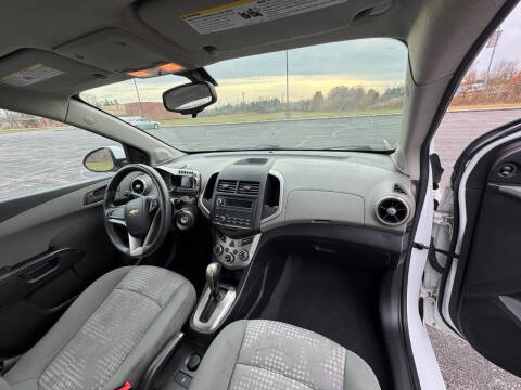 2016 Chevrolet Sonic LS Auto