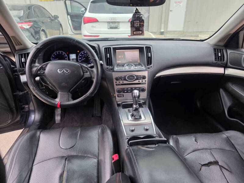 2011 Infiniti G25 Sedan Journey