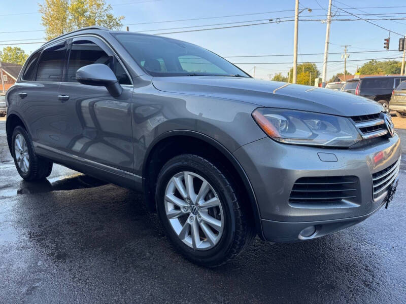 2014 Volkswagen Touareg V6 Sport