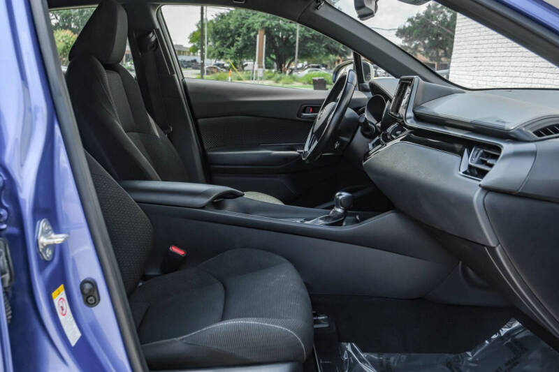 2018 Toyota C-HR XLE Premium