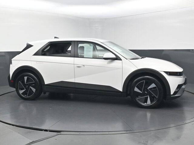 2025 Hyundai Ioniq 5 SE Standard Range