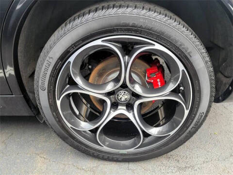 2022 Alfa Romeo Stelvio Veloce