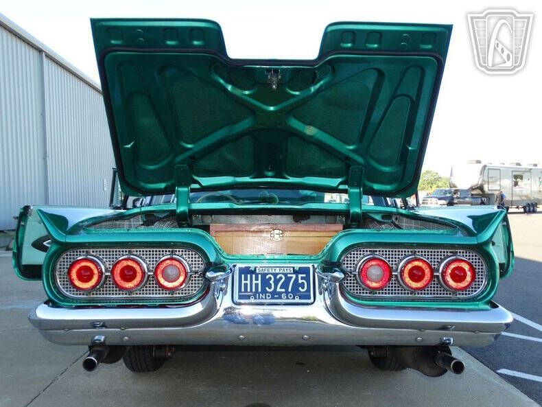 1960 Ford Thunderbird