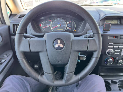 2011 Mitsubishi Endeavor LS