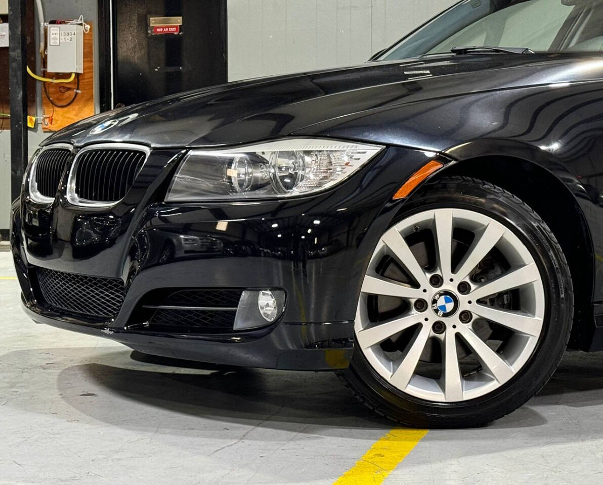 2012 BMW 3 Series for sale at Carnival Car Company in Victoria, TX