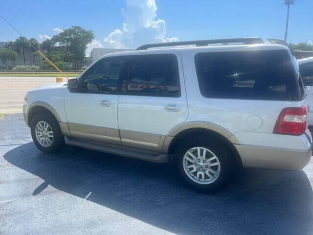 2012 FORD Expedition SUV / Crossover - $9,800