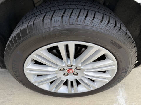 2019 Jaguar F-PACE 30t Portfolio