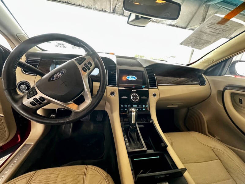 2017 Ford Taurus Limited