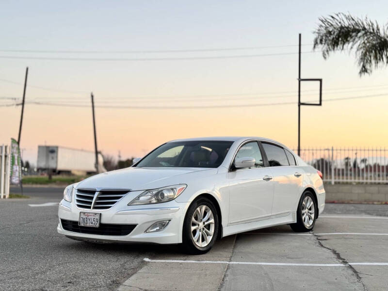 2013 Hyundai Genesis for sale at BARMAN AUTO INC in Bakersfield CA