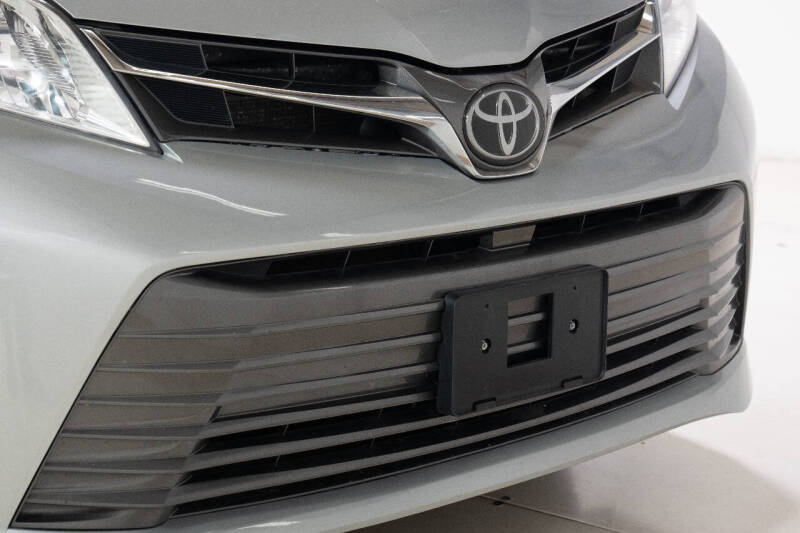 2020 Toyota Sienna XLE Premium 8-Passenger