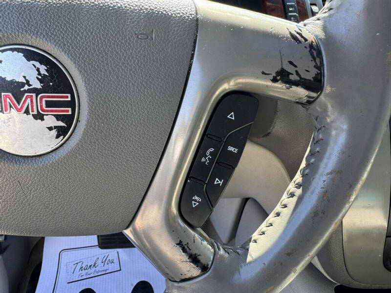 2011 GMC Yukon XL SLT