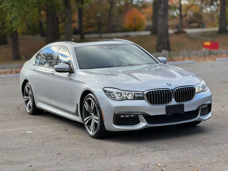 2019 BMW 7 Series 740i