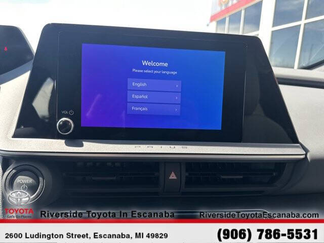 2025 Toyota Prius LE