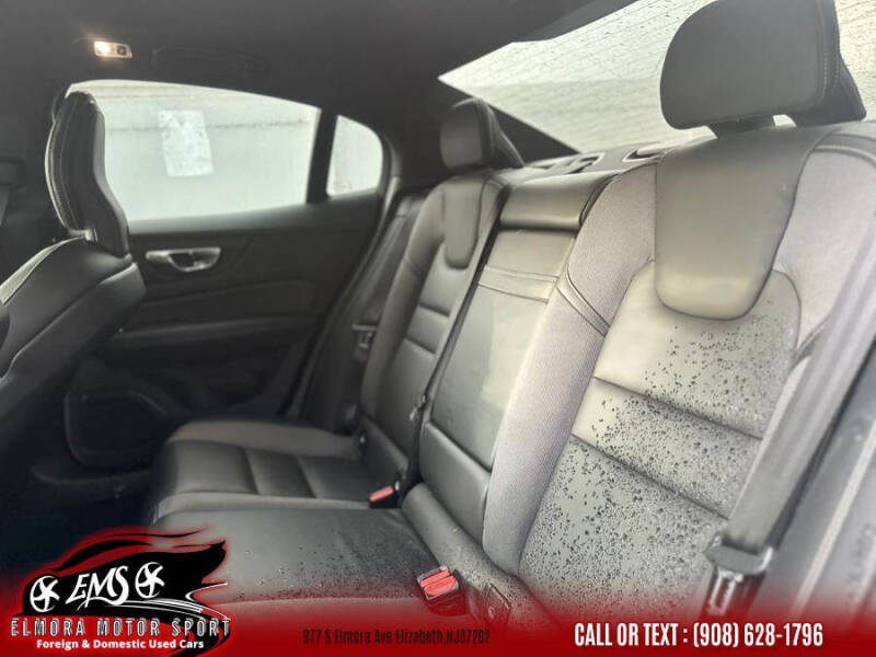 2019 Volvo S60 T6 R-Design