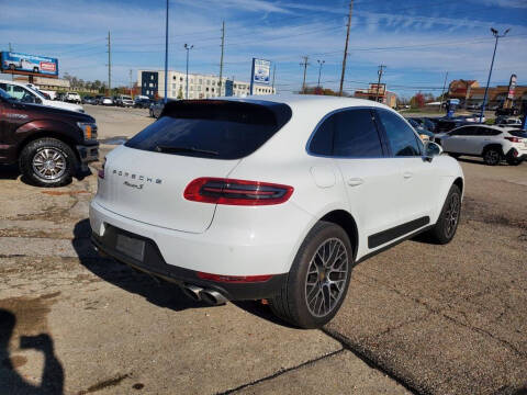 2017 Porsche Macan S