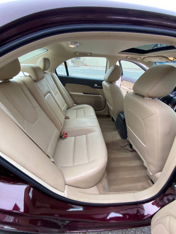 2011 Ford Fusion SEL