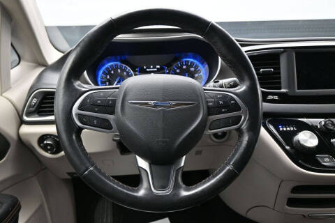 2020 Chrysler Pacifica Touring L