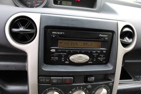 2005 Scion xB