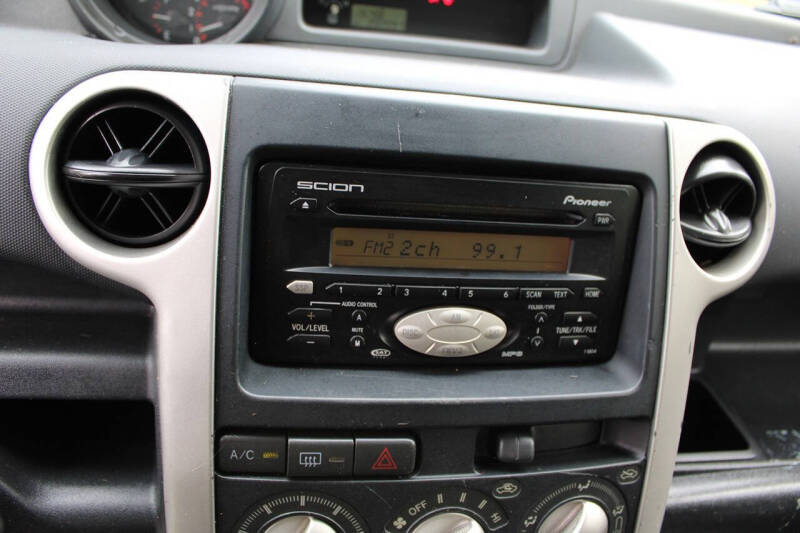 2005 Scion xB