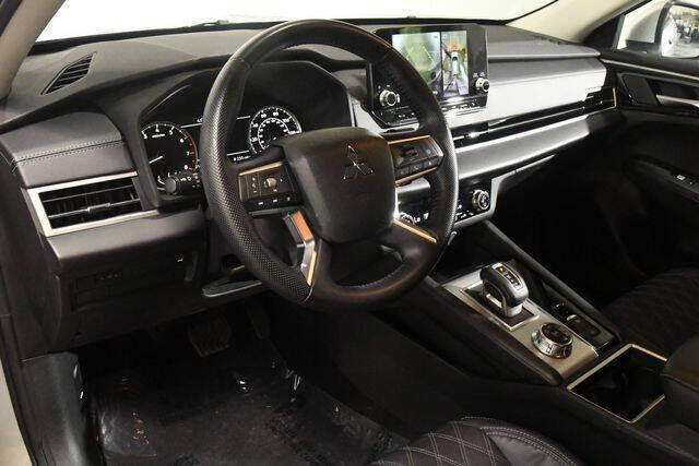 2022 Mitsubishi Outlander SEL