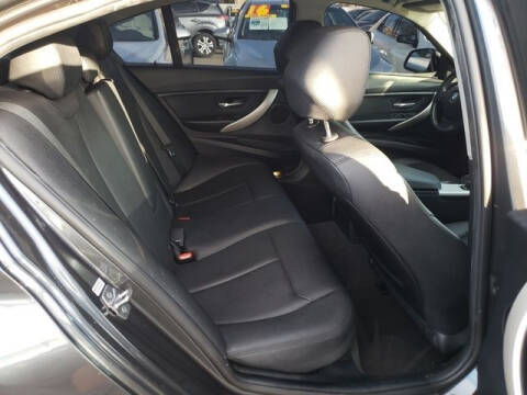 2015 BMW 3 Series 320i