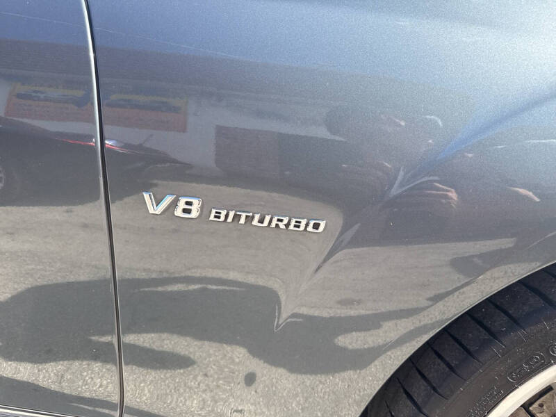 2011 Mercedes-Benz S-Class S 63 AMG