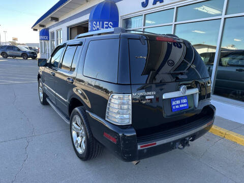 2010 Mercury Mountaineer Premier