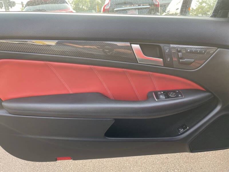 2012 Mercedes-Benz C-Class C 63 AMG