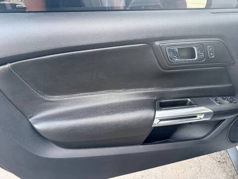 2017 Ford Mustang EcoBoost Premium