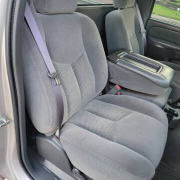 2005 Chevrolet Silverado 1500 LS