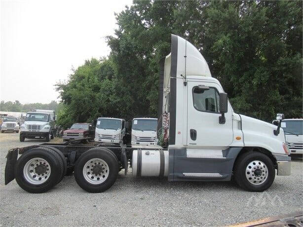 2014 Freightliner Cascadia