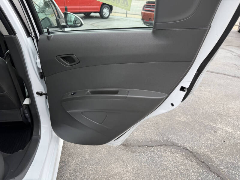 2016 Chevrolet Spark EV 2LT