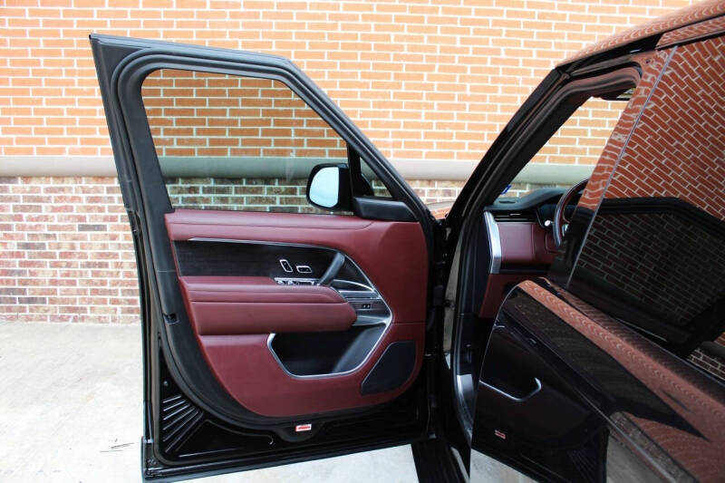 2024 Land Rover Range Rover P530 SE