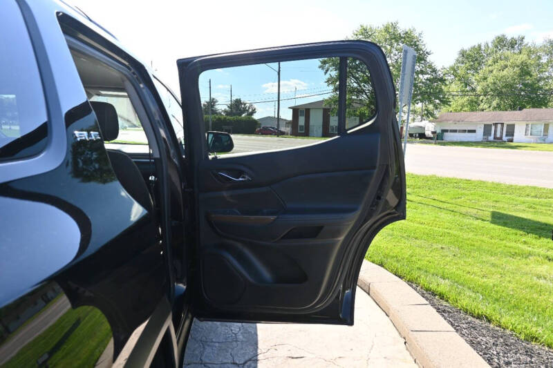 2019 GMC Acadia SLE-2