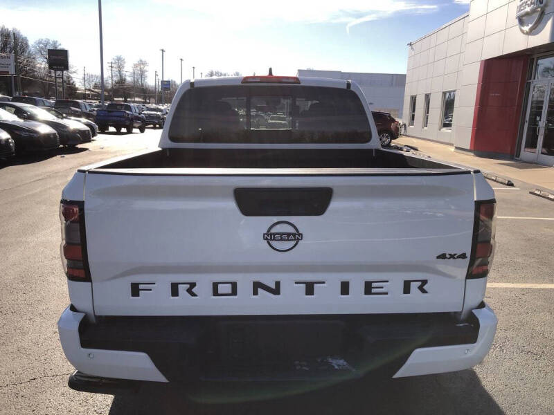 2026 Nissan Frontier SV