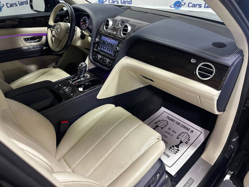 2019 Bentley Bentayga V8