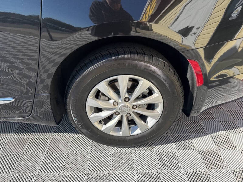 2019 Chrysler Pacifica Touring L