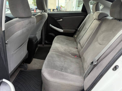 2014 Toyota Prius Two