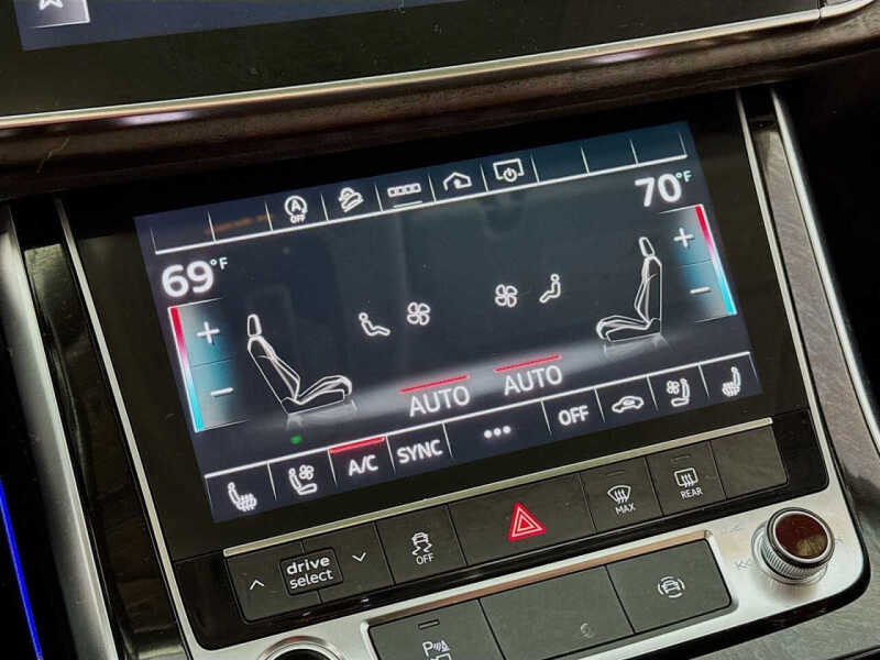 2022 Audi Q8 quattro Premium Plus 55 TFSI