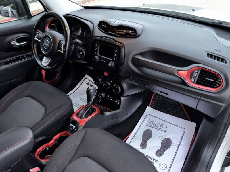 2015 Jeep Renegade Trailhawk